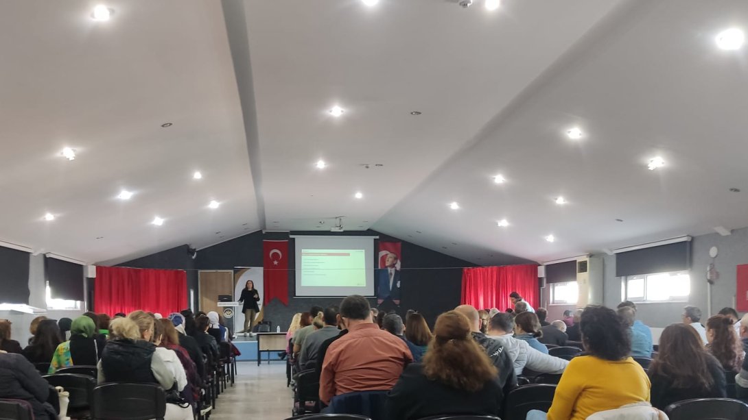 Pamukkale ilçesinde görevli öğretmenlere TYMM Ölçme ve Değerlendirme Uygulamaları Semineri